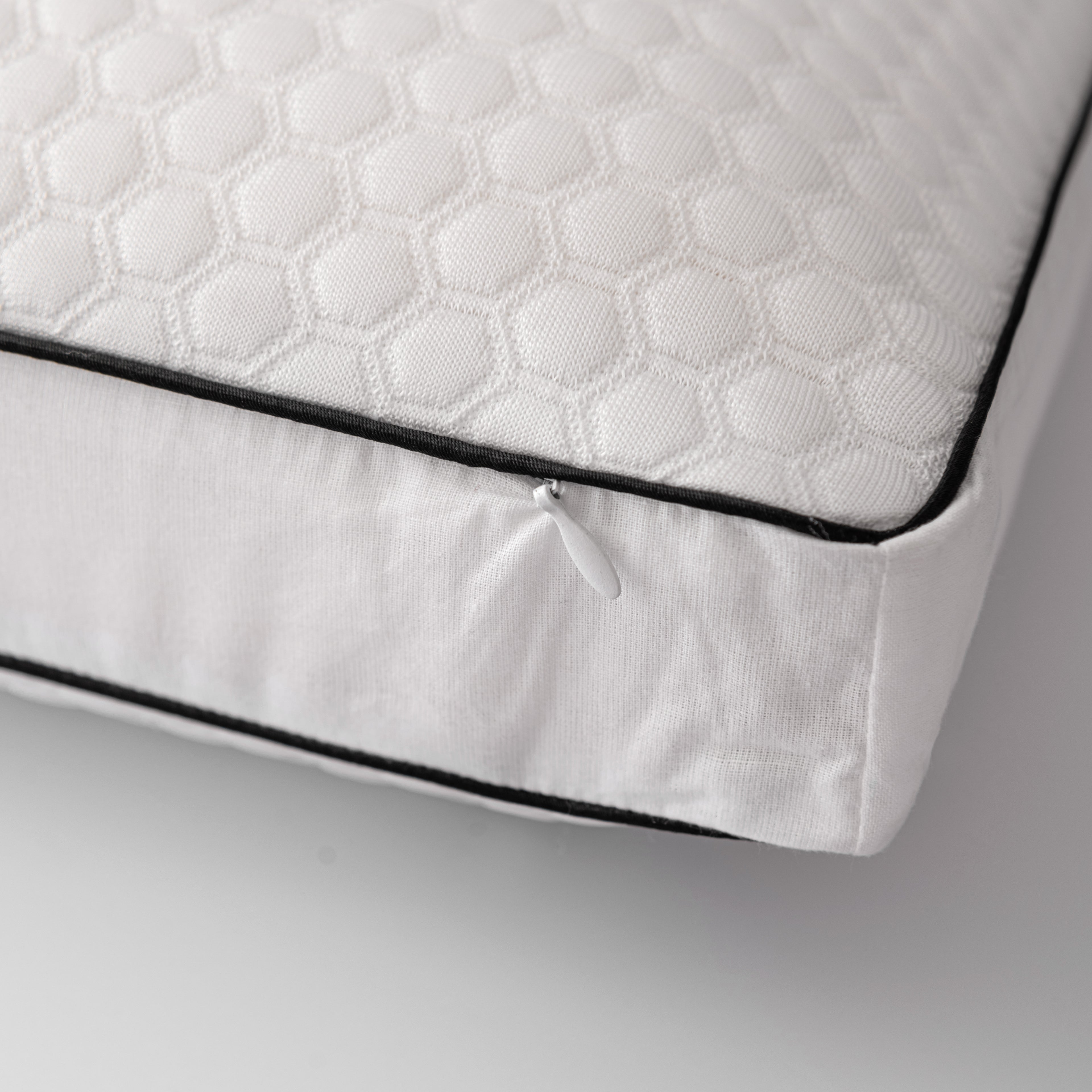 Lacozia Slumber Cooling Memory Foam Pillow